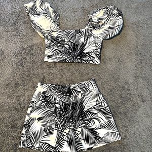 Express, two piece set, size large. Only worn once.